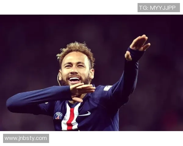 内马尔送给球迷的独特礼物揭秘，感受足球明星的温暖与关怀